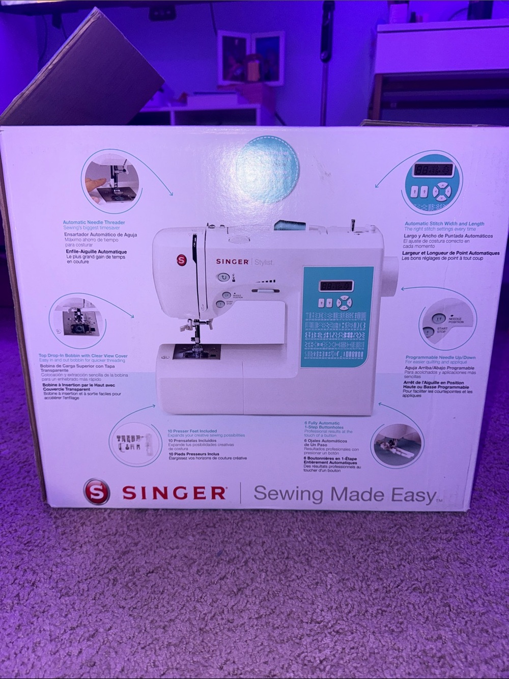 SINGER Portable Sewing Machine with Teal Accent Panel